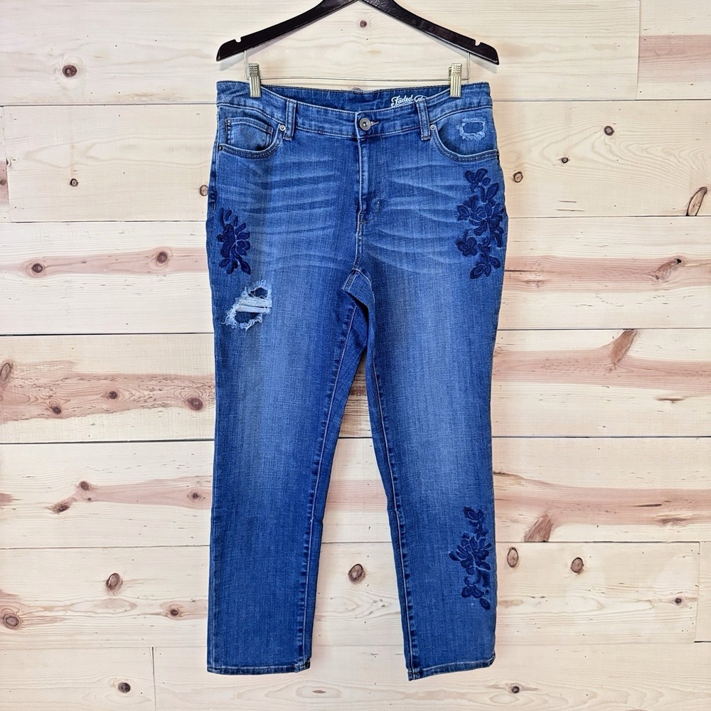 Faded Glory Jeans Womens 12 Blue Embroidered Floral Distressed Stretch Denim Cap